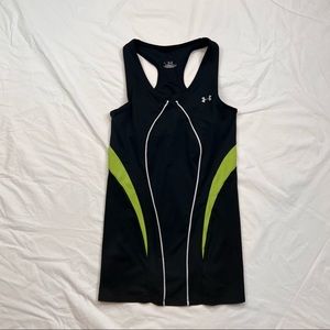 Under Armour Tank Top Women's Size Small S Sleeveless Scoop Neck Logo L050522
